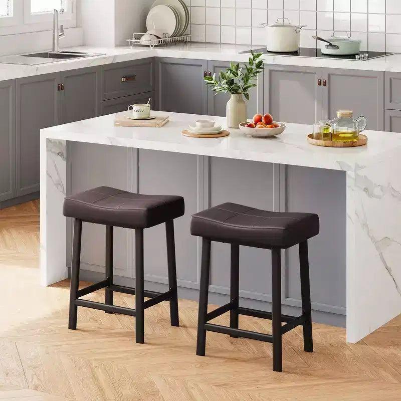 Lot de 4 tabourets de bar hauteur comptoir, 61 cm, similicuir PU selle, cadre métallique, 109 kg